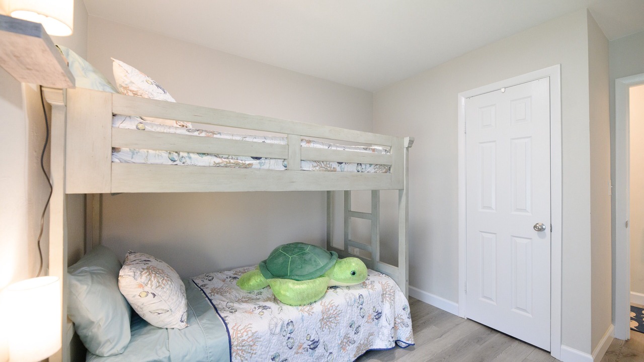 Photo of Bedroom in Buckroe Beach