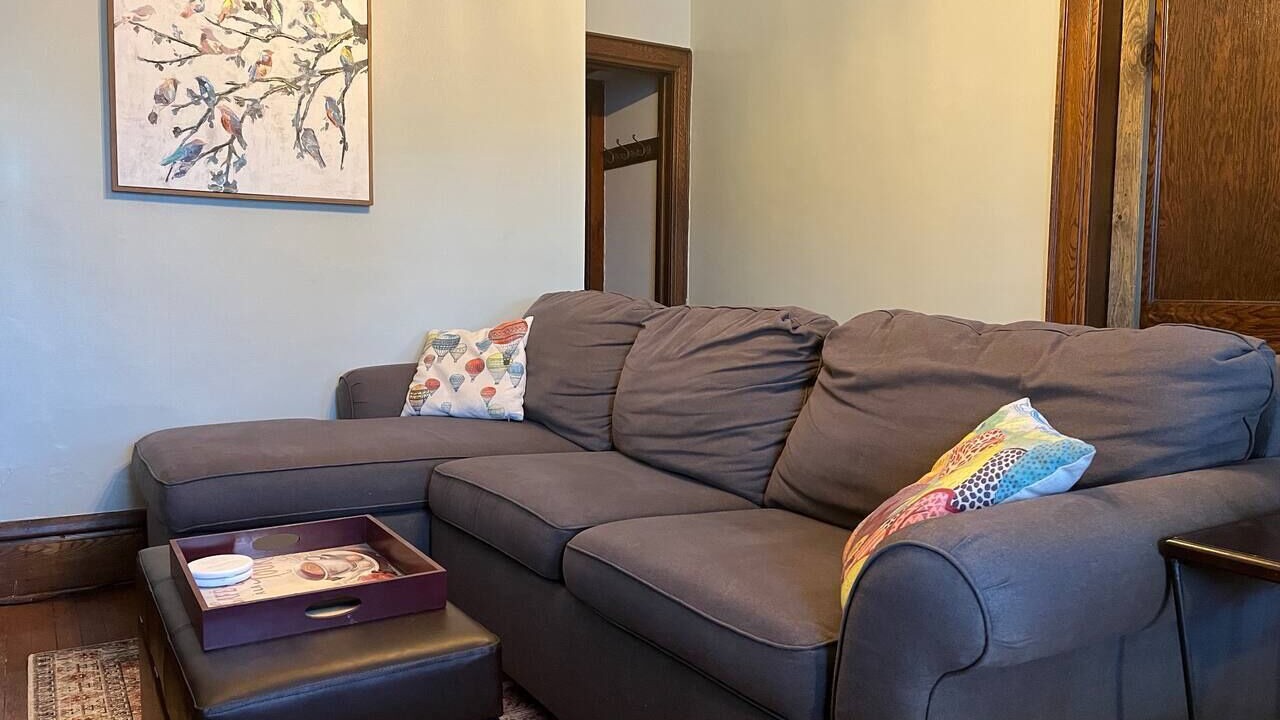 Photo of Livingroom in University District