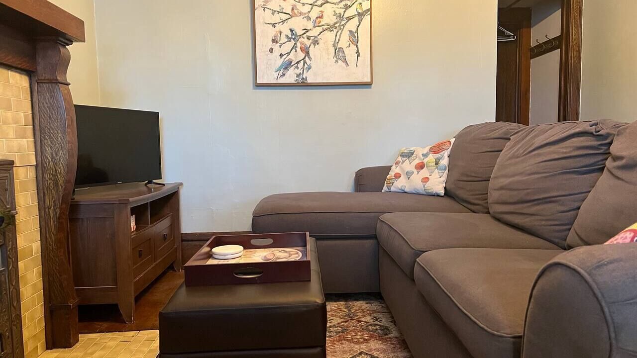 Photo of Livingroom in University District