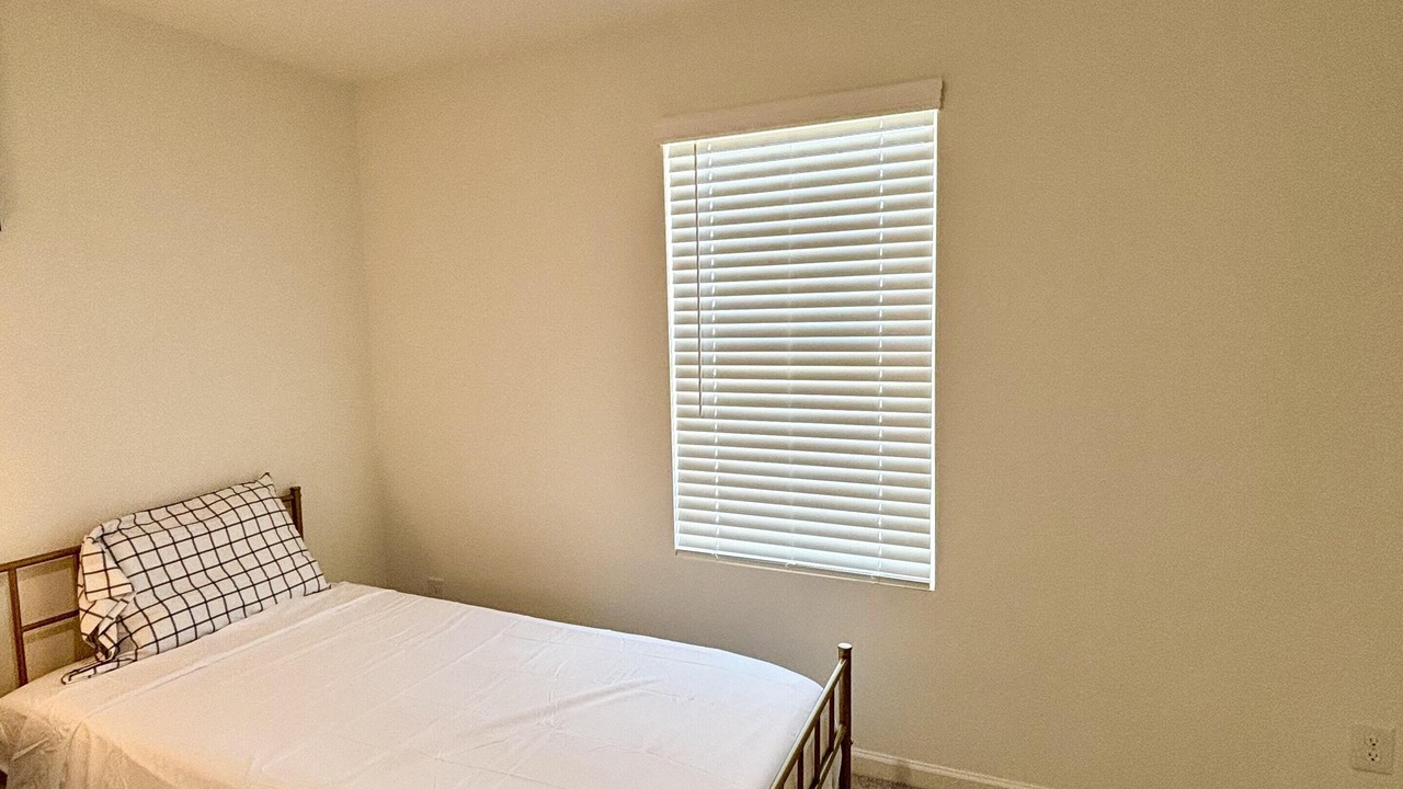 Photo of Bedroom in Glenn Heights