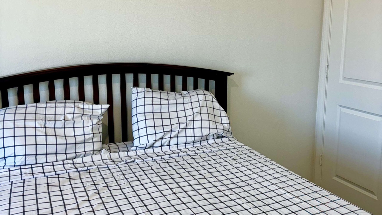 Photo of Bedroom in Glenn Heights