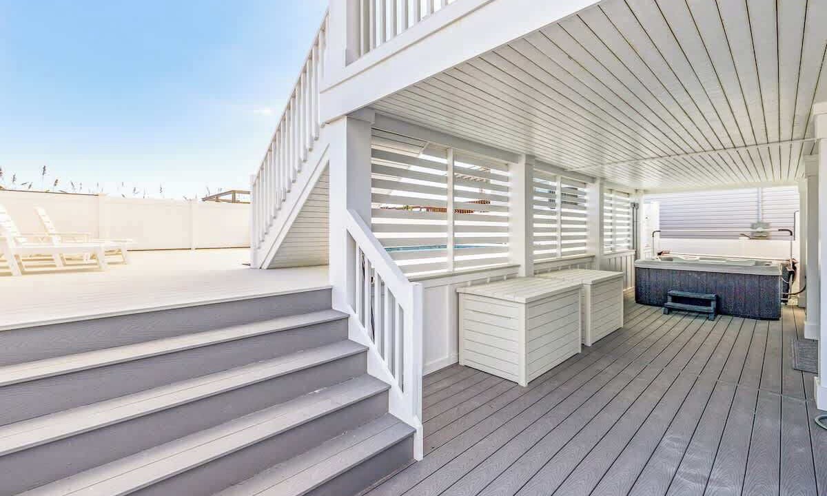 Photo of Patio Balcony in North Carolina Coast
