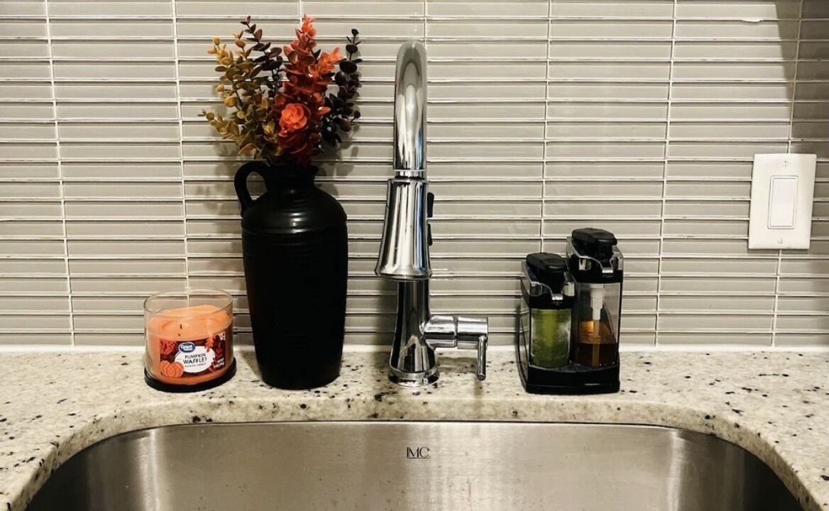 Photo of Bathroom in Legacy Town Center North