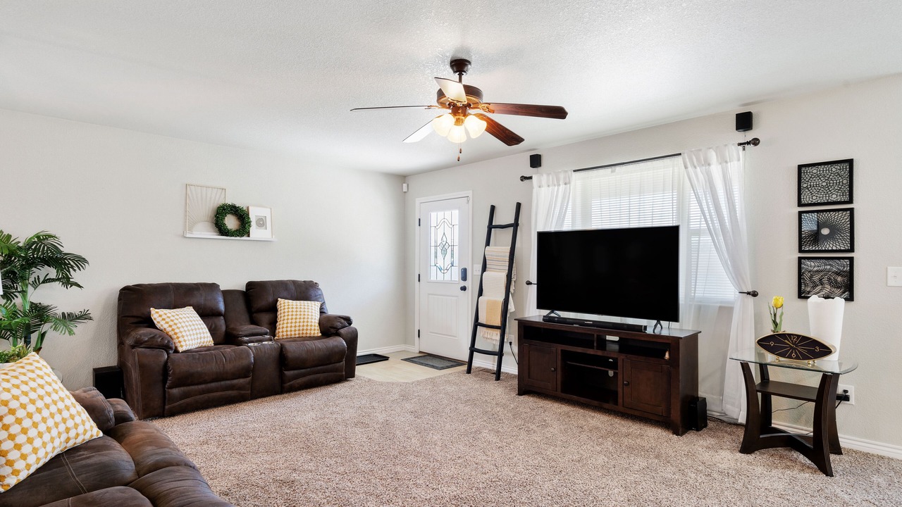 Photo of Livingroom in Cheyenne