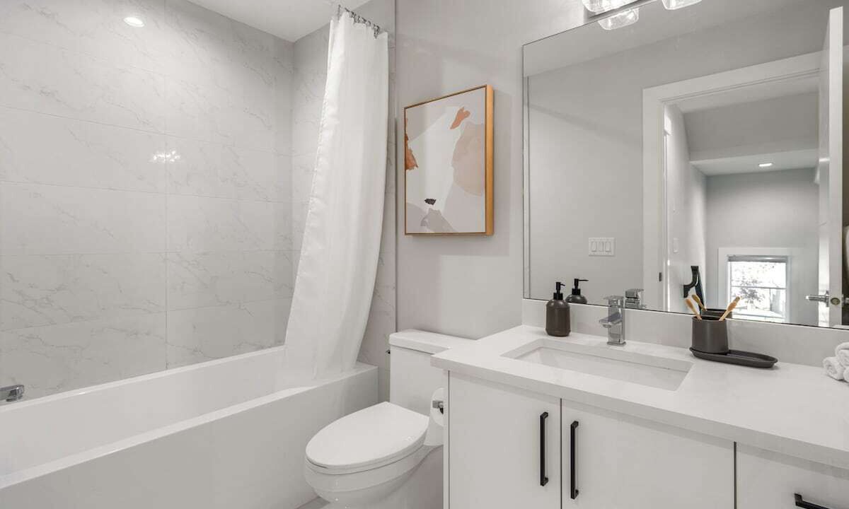 Photo of Others in Crescent Heights