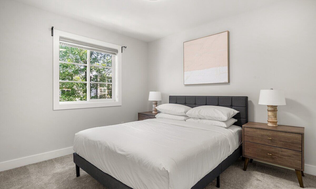 Photo of Others in Crescent Heights