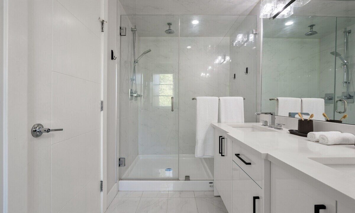 Photo of Others in Crescent Heights