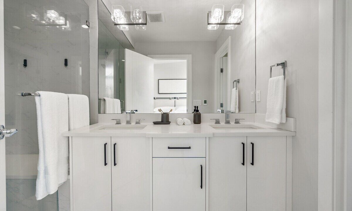 Photo of Others in Crescent Heights