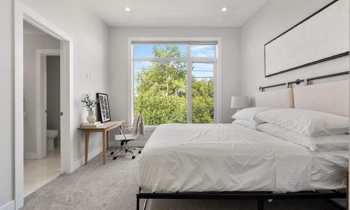 Photo of Others in Crescent Heights