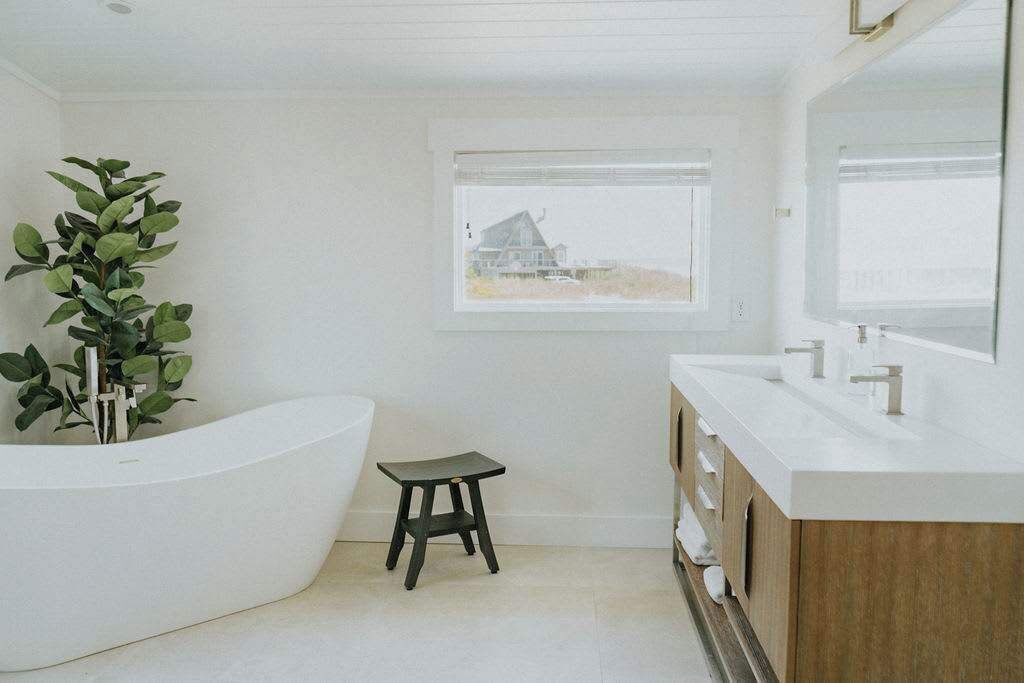 Photo of Bathroom in Shell Island