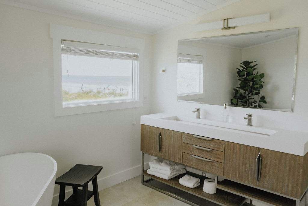Photo of Bathroom in Shell Island
