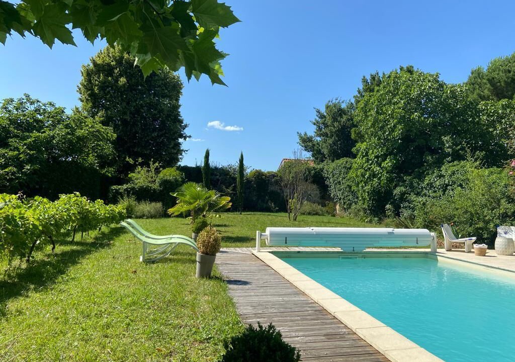 Photo of Outdoor in Cozes