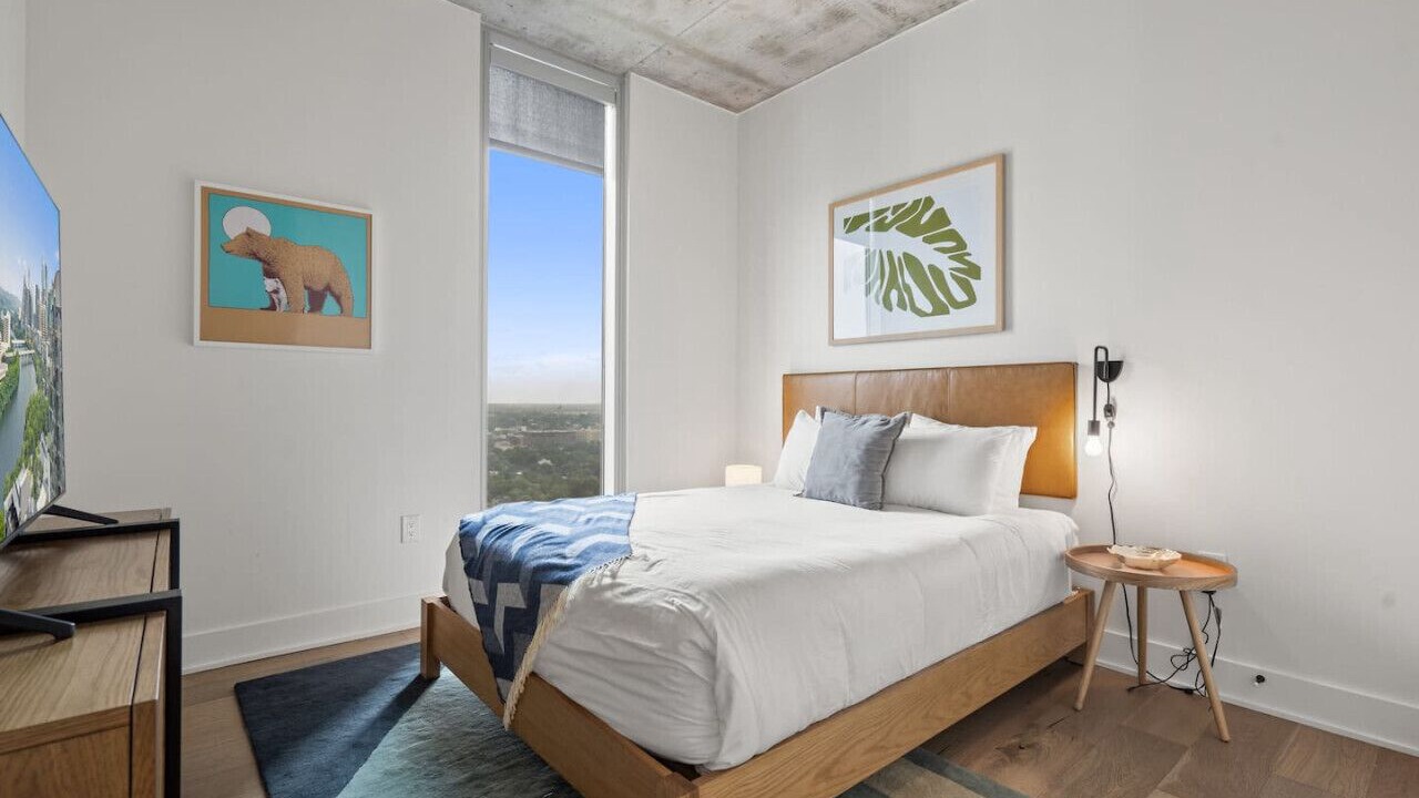 Photo of Bedroom in Rainey Street Historic District