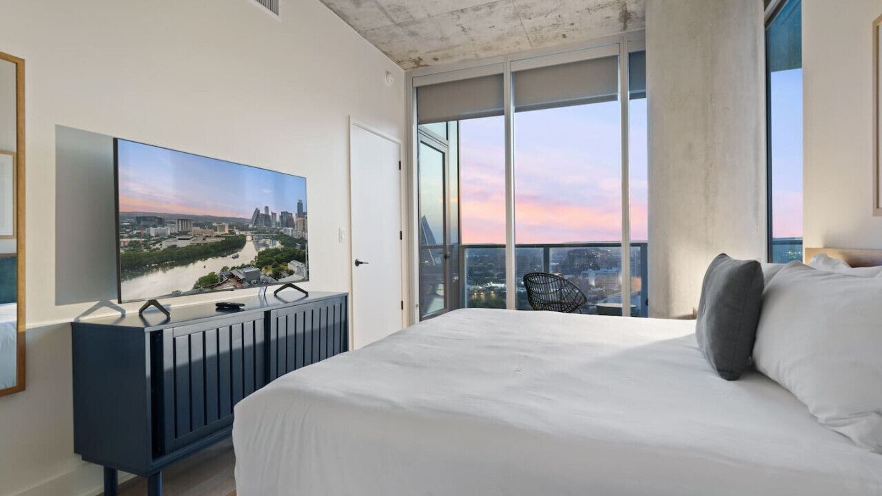 Photo of Bedroom in Rainey Street Historic District