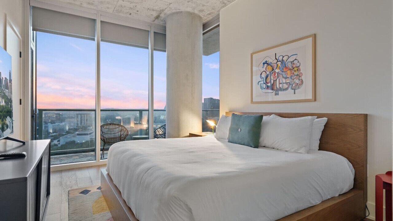 Photo of Bedroom in Rainey Street Historic District