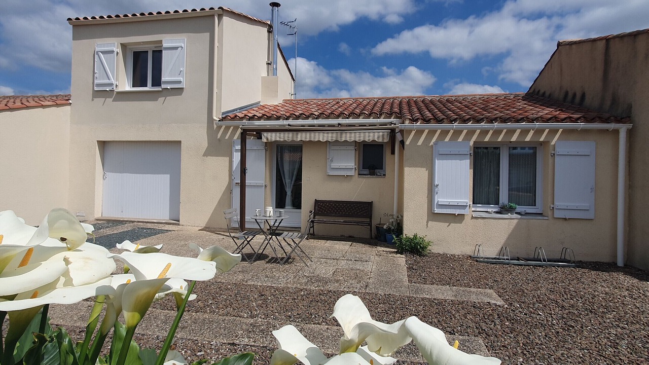 Photo of Outdoor in Grues