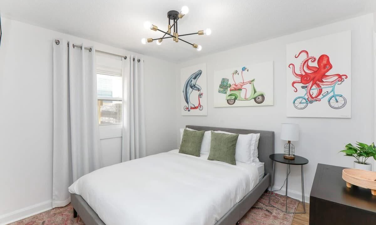 Photo of Bedroom in Willoughby Spit