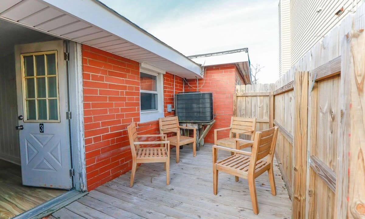 Photo of Patio Balcony in Willoughby Spit