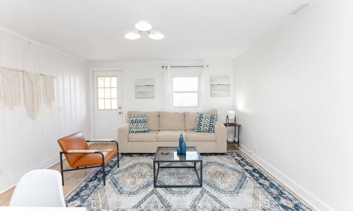 Photo of Livingroom in Willoughby Spit