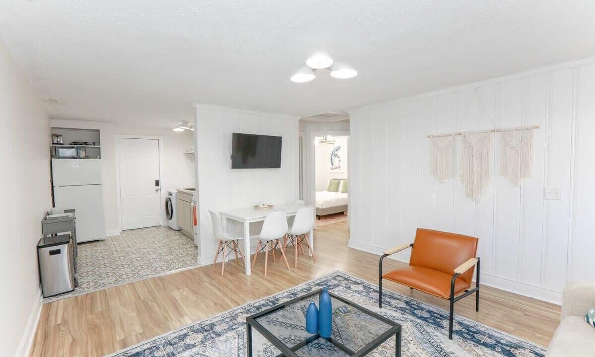 Photo of Livingroom in Willoughby Spit