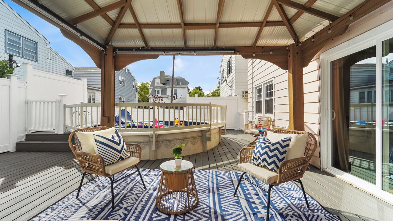 Photo of Patio Balcony in Constable Hook