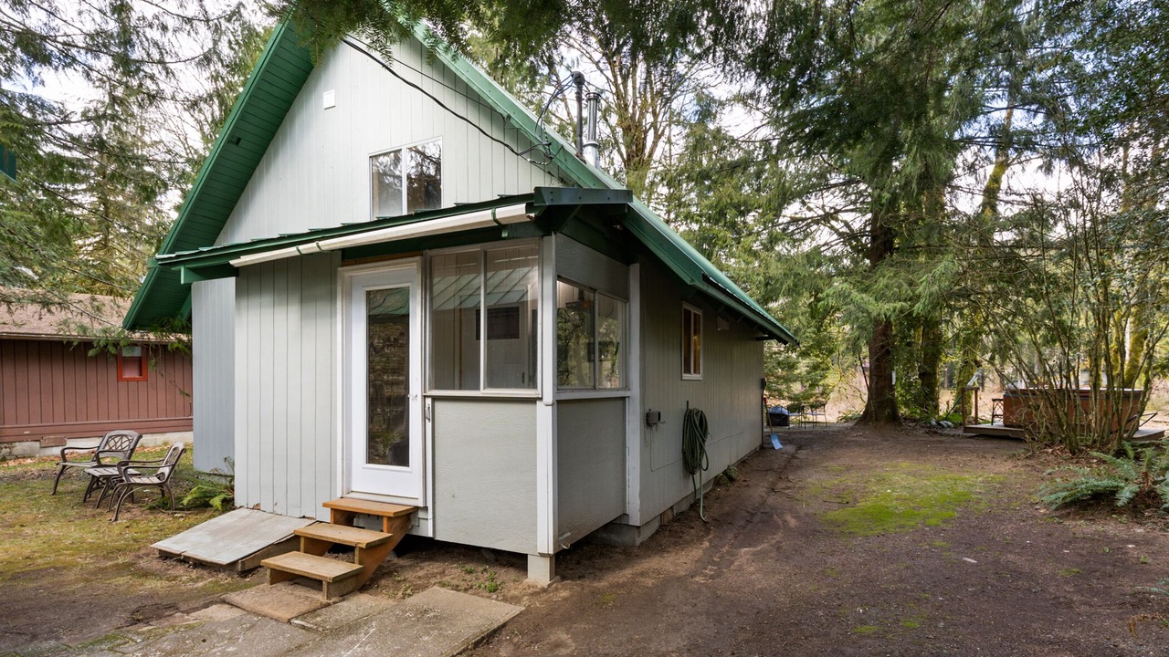 Photo of Others in Gold Bar