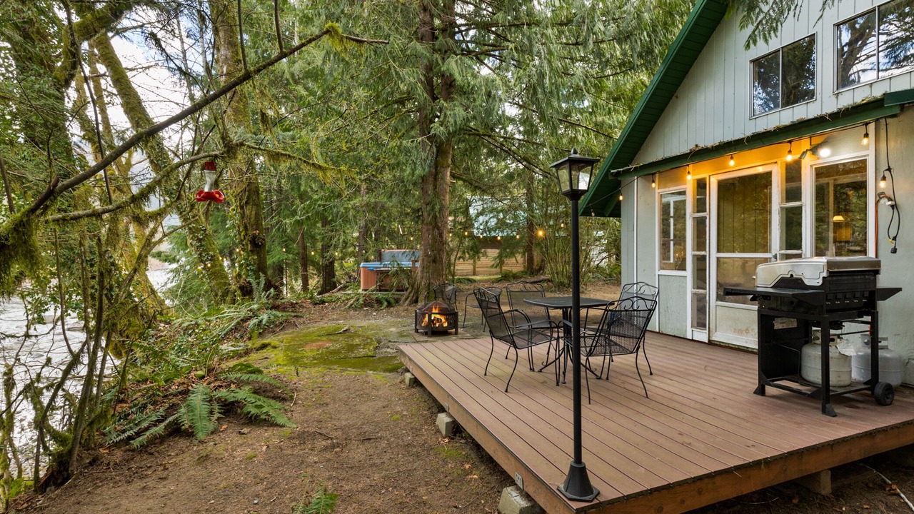 Photo of Outdoor in Gold Bar