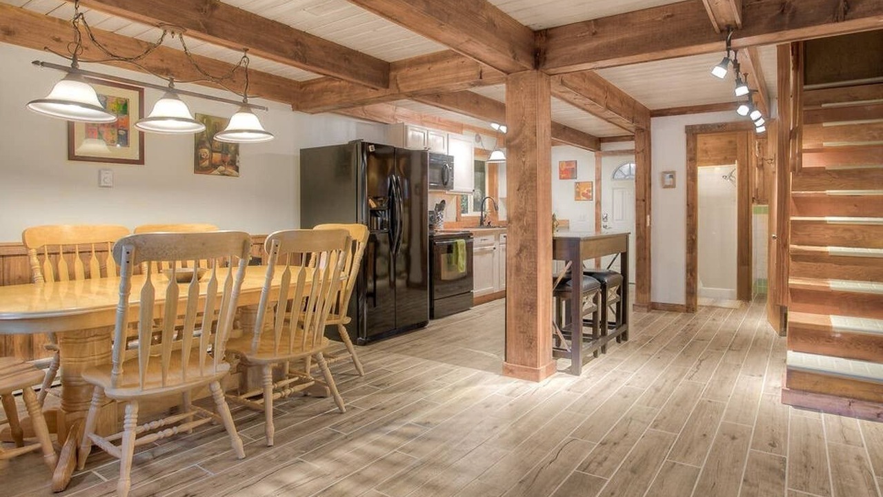 Photo of Others in Gold Bar