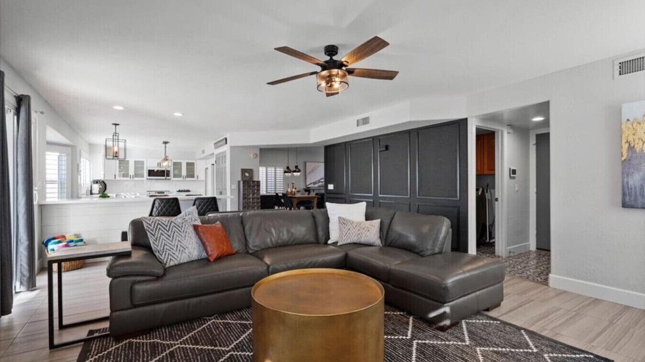 Photo of Livingroom in Ocotillo