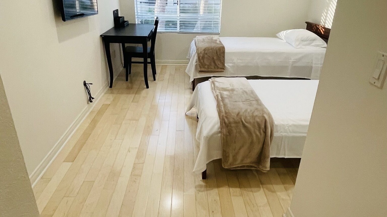 Photo of Bedroom in Warner Center