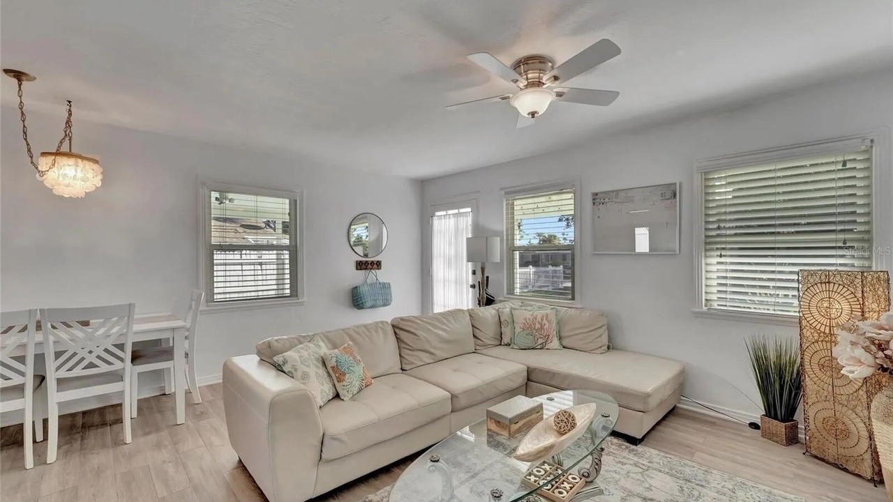 Photo of Livingroom in Sarasota