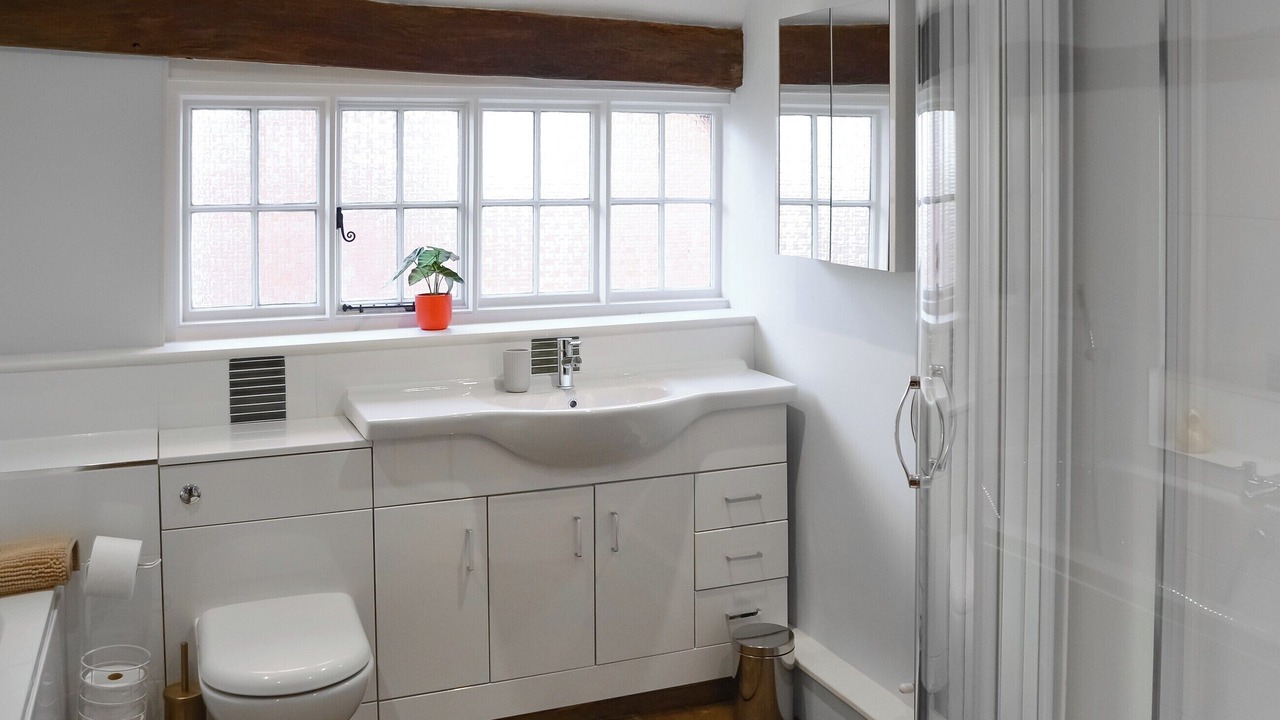 Photo of Bathroom in Bethersden