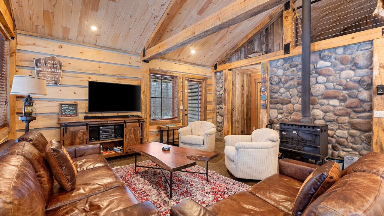 Photo of Livingroom in Darby