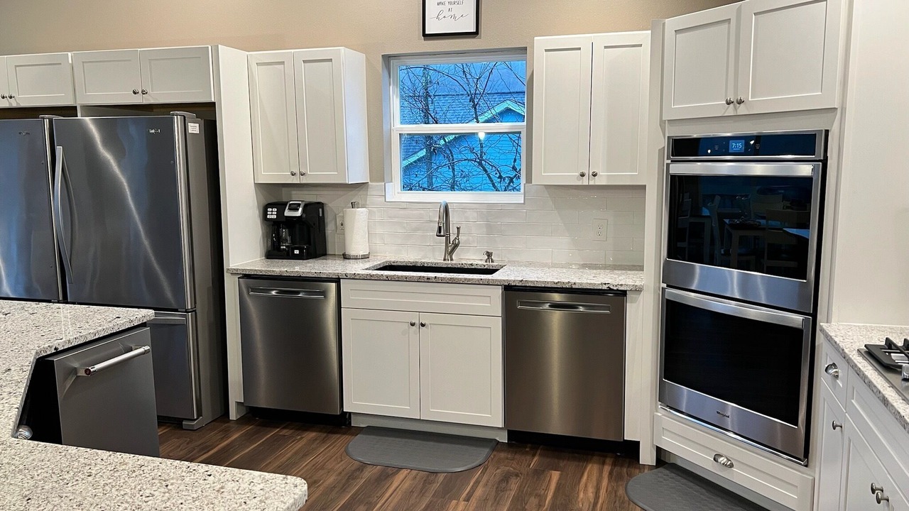 Photo of Kitchen in Lakeside Estates