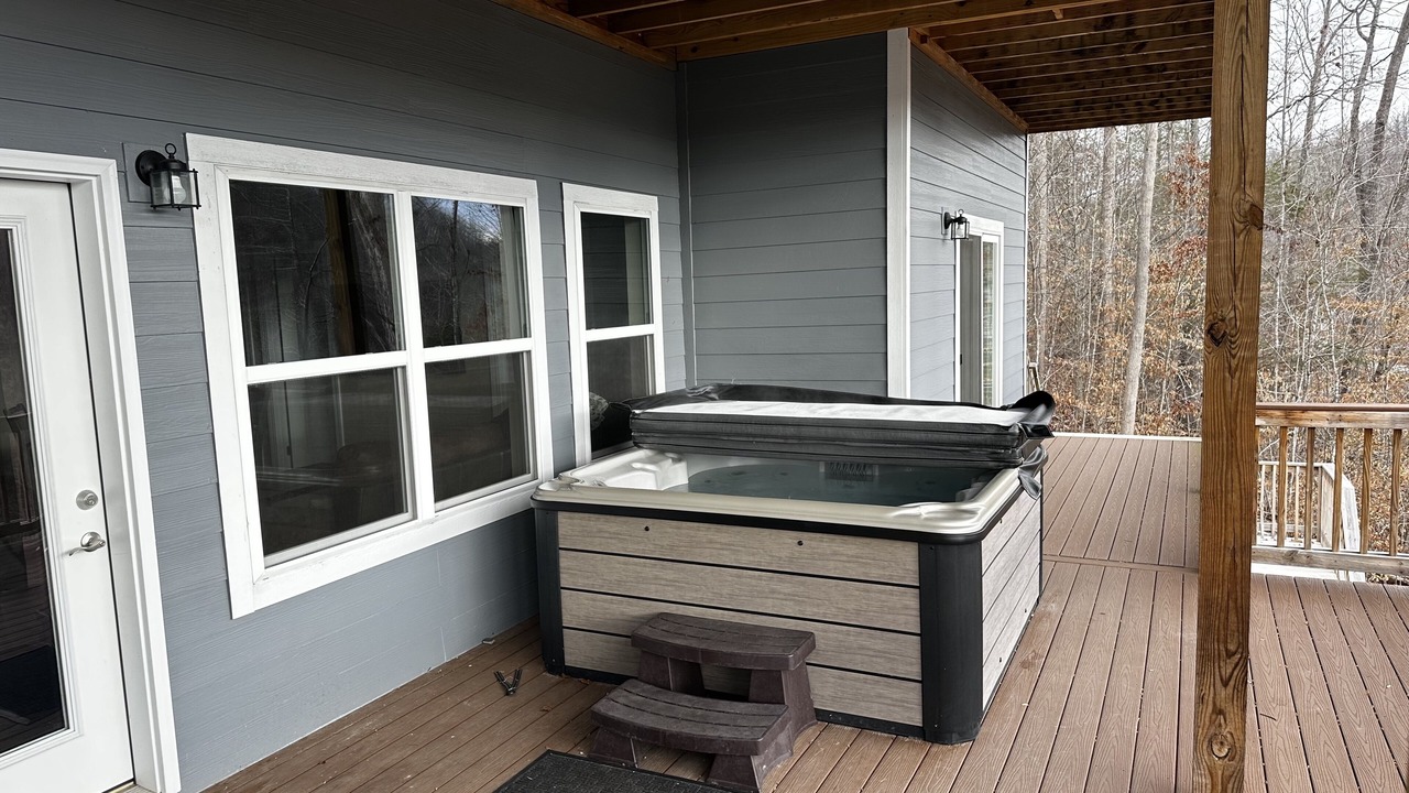 Photo of Patio Balcony in Lakeside Estates