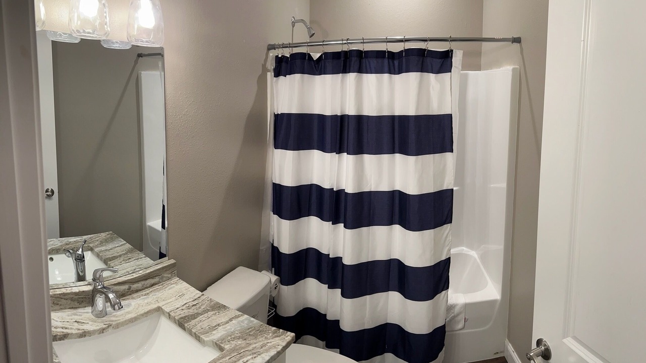 Photo of Bathroom in Lakeside Estates