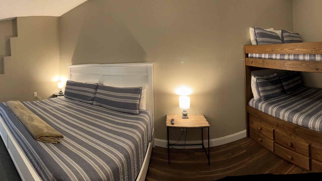 Photo of Bedroom in Lakeside Estates