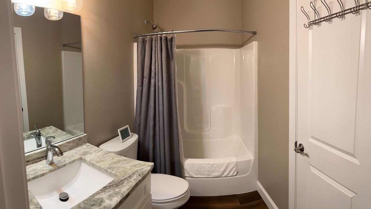 Photo of Bathroom in Lakeside Estates