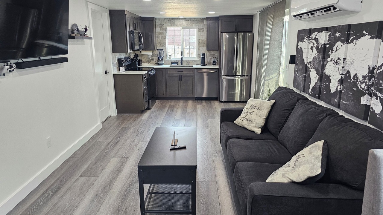 Photo of Livingroom in Tillamook