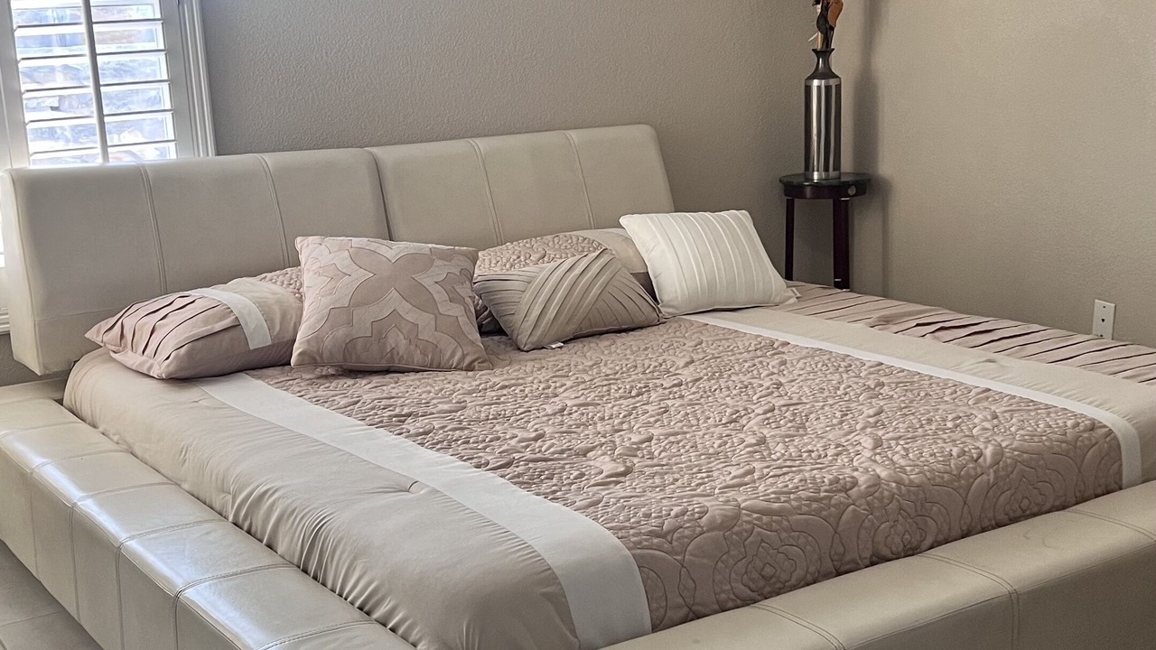 Photo of Bedroom in Biggs Field