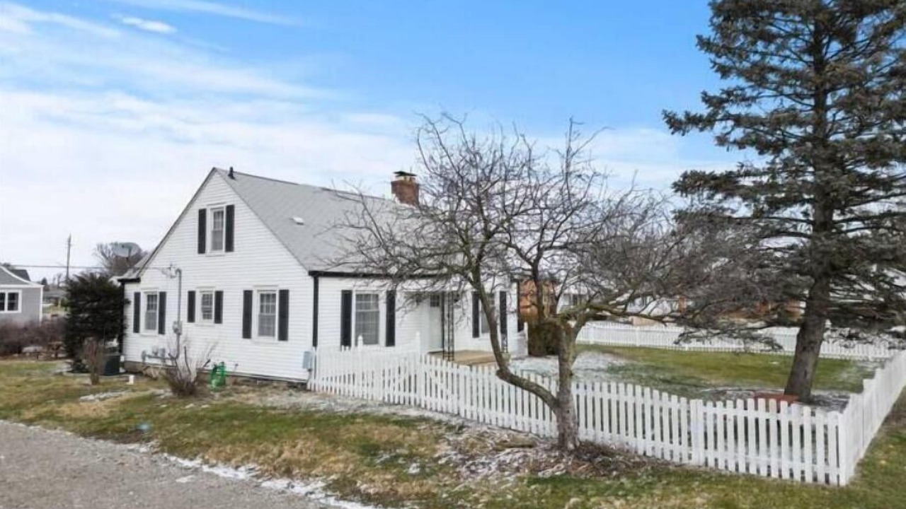 Photo of Outdoor in Speedway