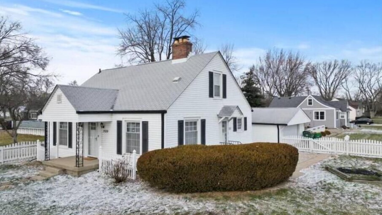 Photo of Outdoor in Speedway