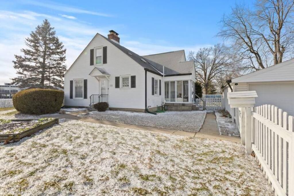 Photo of Outdoor in Speedway