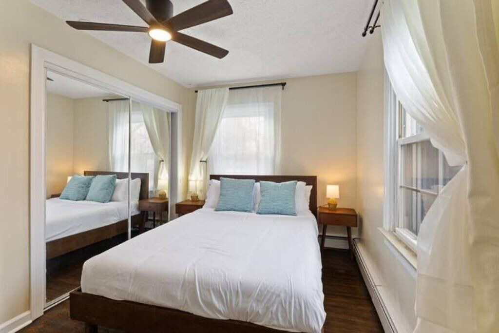 Photo of Bedroom in Speedway