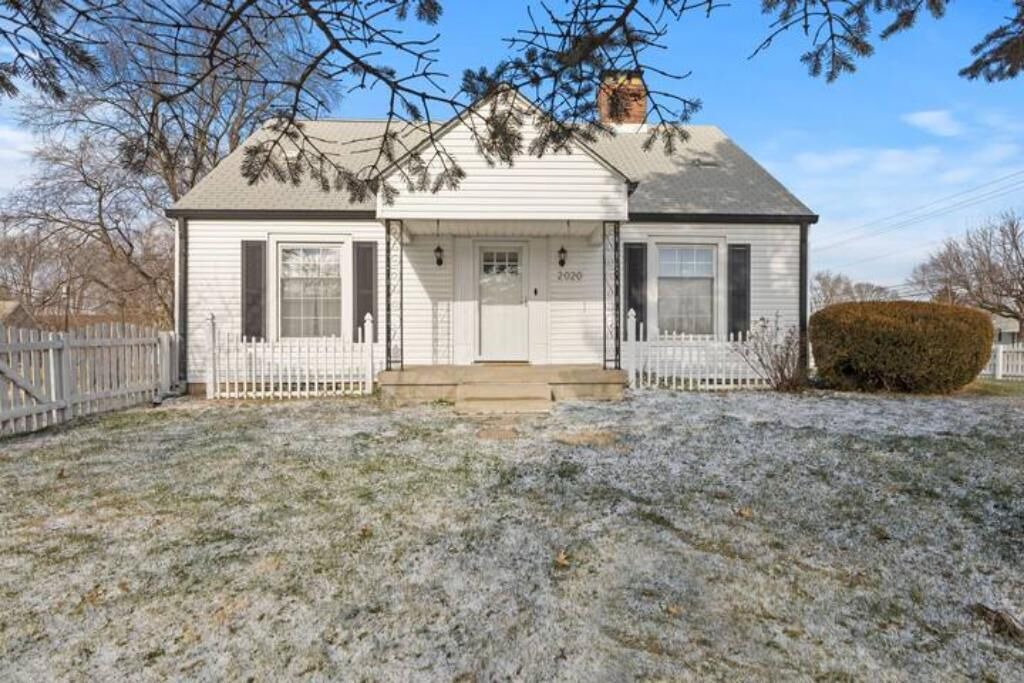 Photo of Outdoor in Speedway