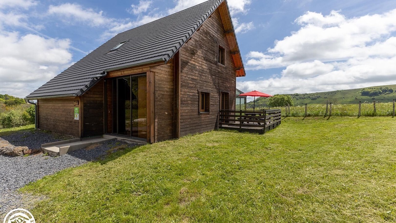 Photo of Outdoor in Chambon-sur-Lac