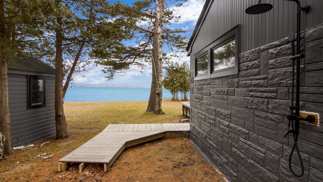Photo of Outdoor in Maple City