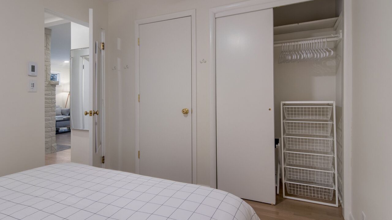 Photo of Bedroom in Maple City