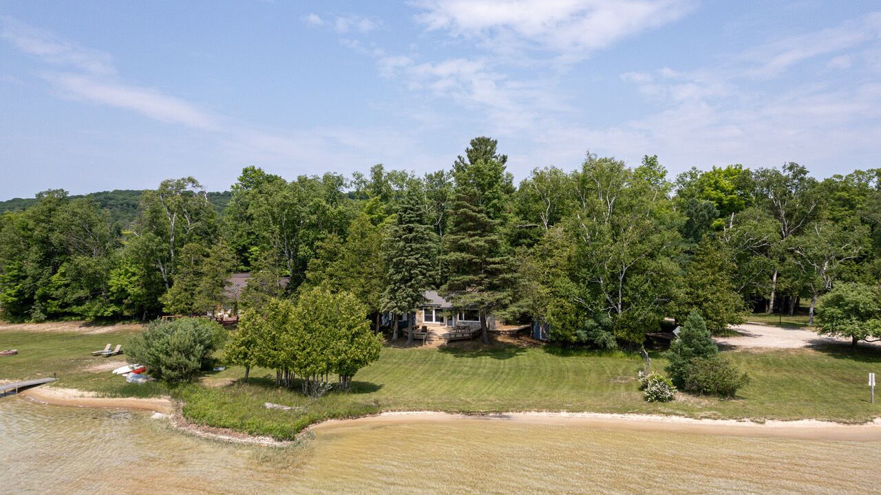 Photo of Outdoor in Maple City