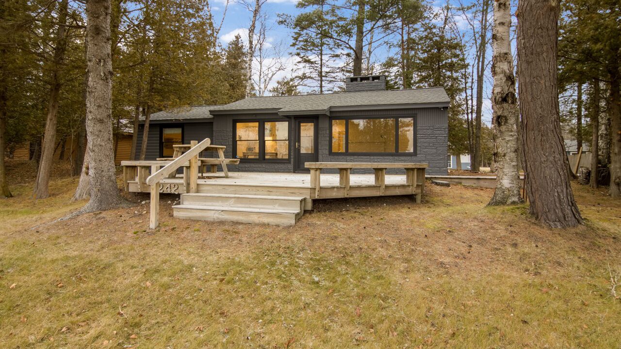 Photo of Outdoor in Maple City